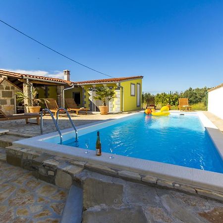 Holiday Home Bukovac بولا المظهر الخارجي الصورة