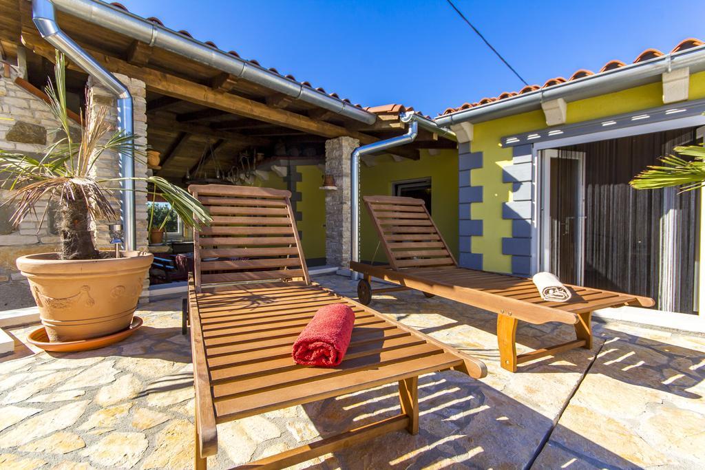 Holiday Home Bukovac بولا المظهر الخارجي الصورة