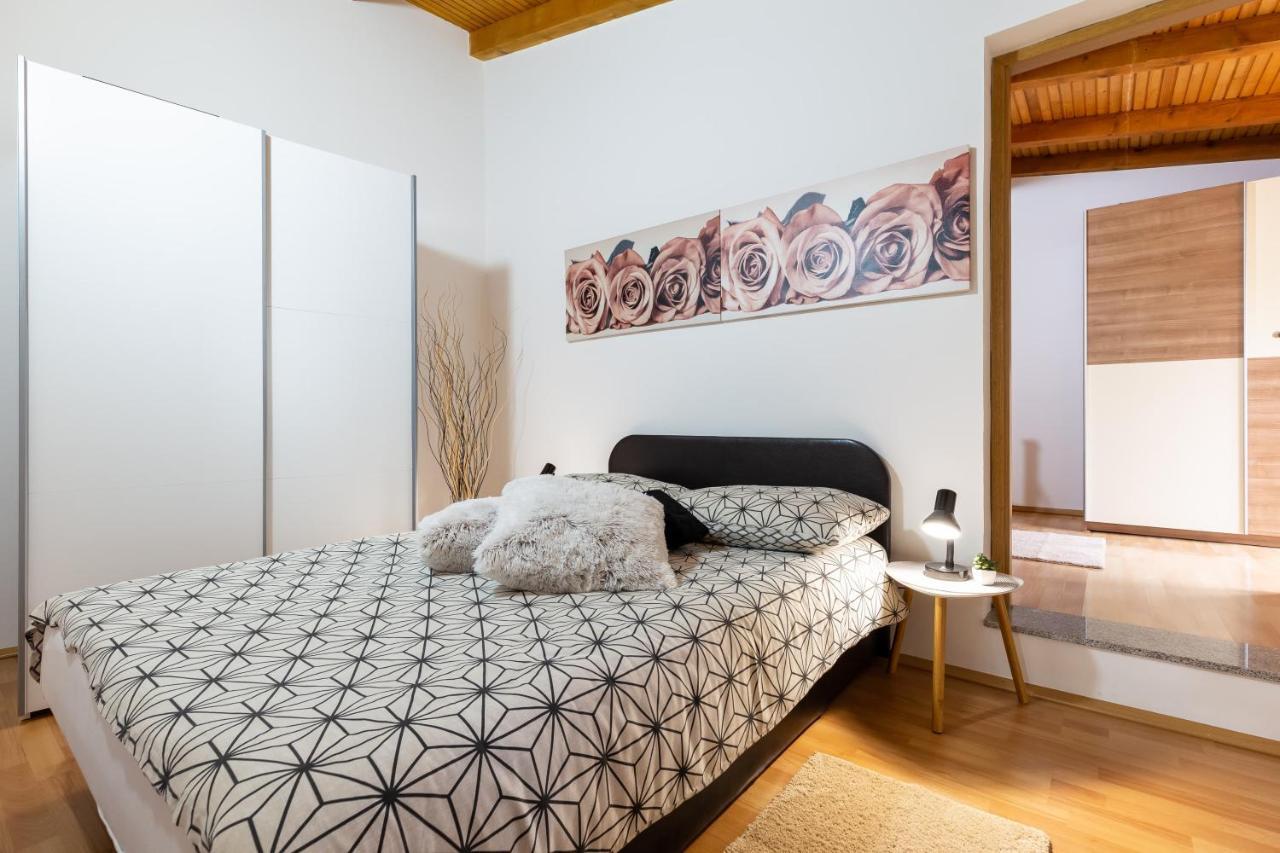 Holiday Home Bukovac بولا المظهر الخارجي الصورة